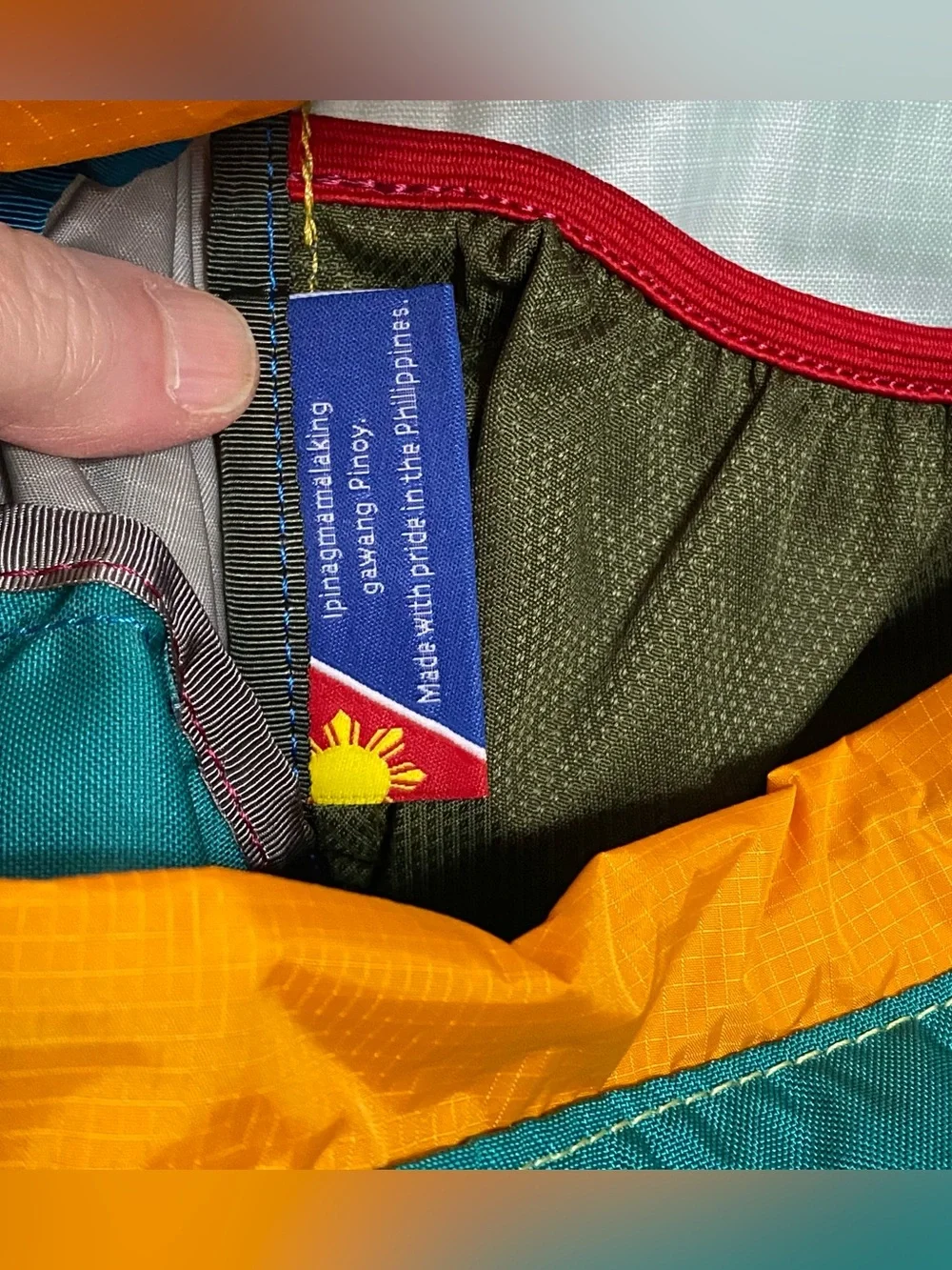 Cotopaxi Luzon 18L Daypack - Del Día Multicolor Backpack Hiking Outdoors NWT - Picture 9 of 16